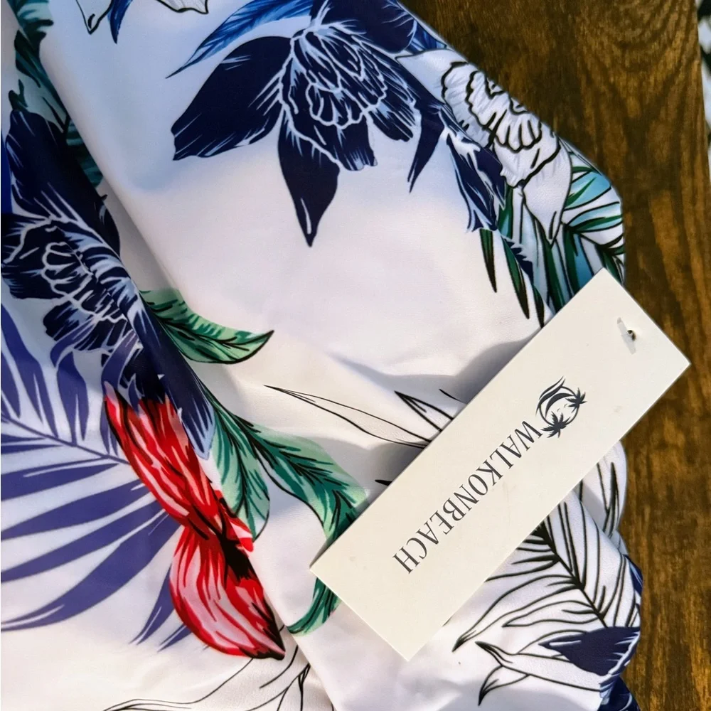 Floral Women's Swimsuit Top - Picture 3 of 5